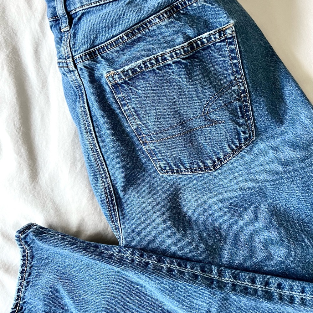 American Eagle Mom Jeans